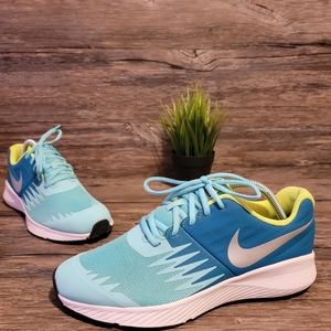 Nike star runner sz 7Y